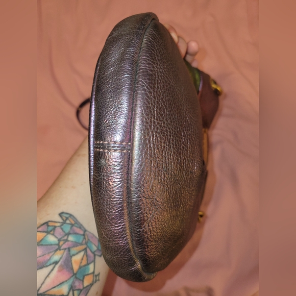 Marc Jacobs Very Rare Oil Slick Iridescent Crossbody Bag - Picture 16 of 16